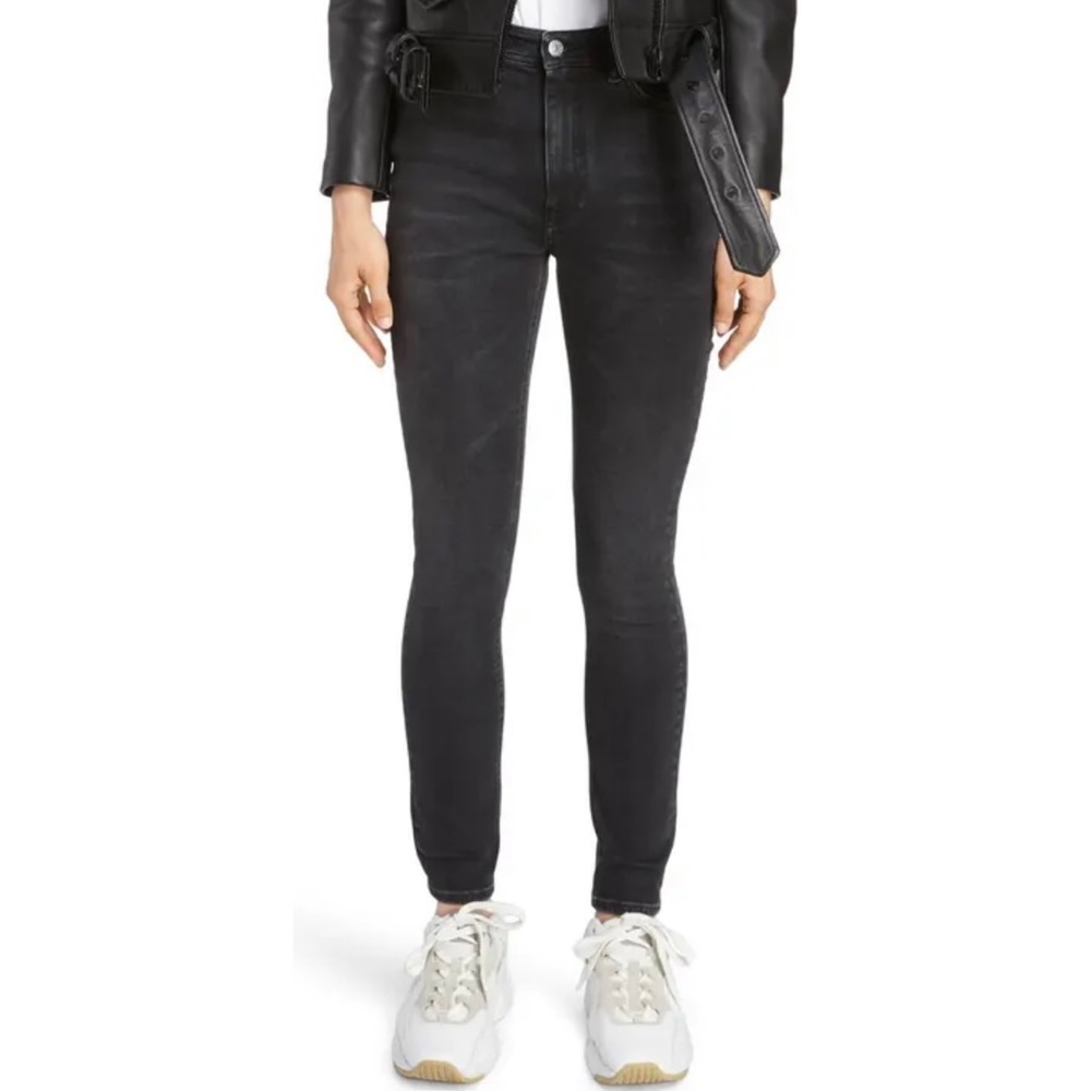 ACNE STUDIOS EUC (“USED” BLACK) STRETCH SKINNY FIT JEANS 28/32